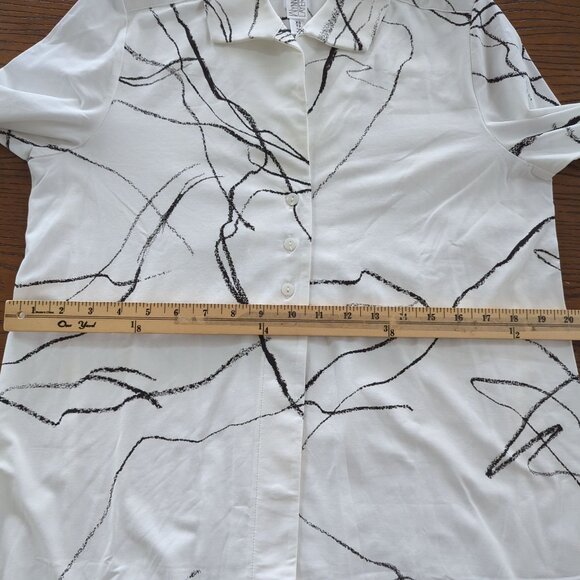 Wynne Layers long sleeve black white geometric high low Tunic button front sz XS - Picture 11 of 13